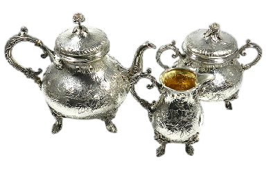 Antikes-Silber-Service-Teeservice-800-_Reliefdekor-um-1890-kaufenStephanie-Bohm-Antik-Silber-1-Photoroom.png